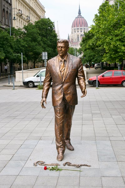 Reagan szobor a Szabadsag teren_2011.06.30._016j_v400x600.jpg